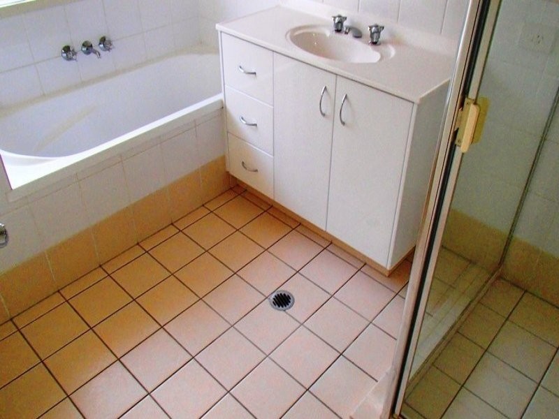 8 Bosswood Court, Yamanto QLD 4305