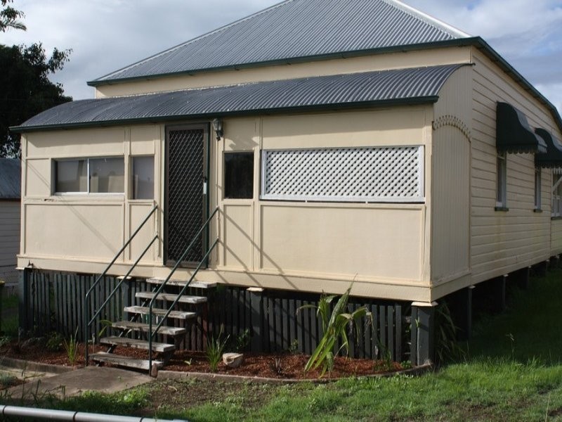 62 Tiger Street, West Ipswich QLD 4305