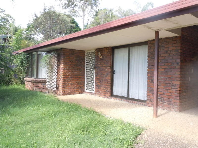 13 Pitceathly Street, Bundamba QLD 4304