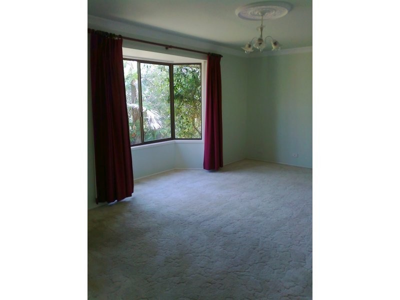 13 Pitceathly Street, Bundamba QLD 4304