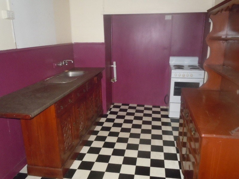 19 Smith street, North Ipswich QLD 4305