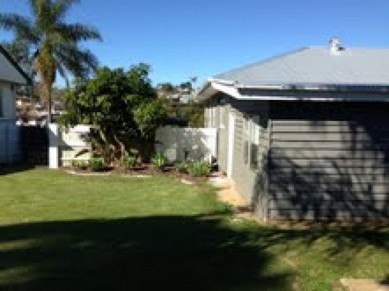 4 Challinor Street, West Ipswich QLD 4305