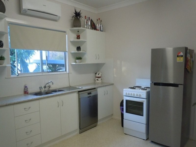4 Challinor Street, West Ipswich QLD 4305