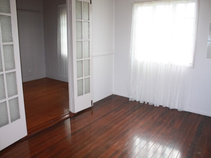 11 Norman Street, East Ipswich QLD 4305