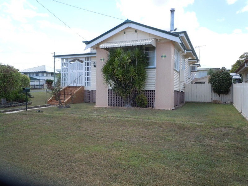14 Queen Street, Newtown QLD 4305