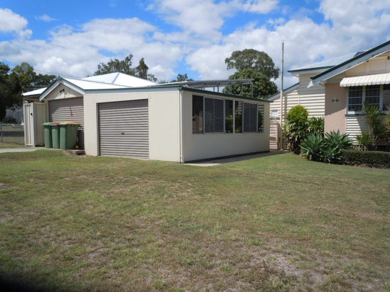 14 Queen Street, Newtown QLD 4305
