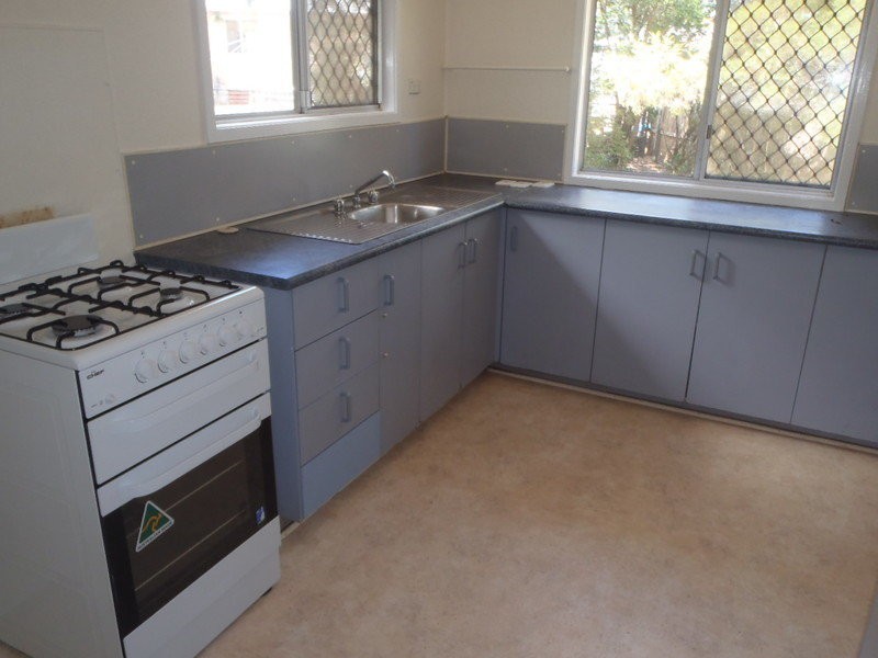 16 Hampton street, One Mile QLD 4305