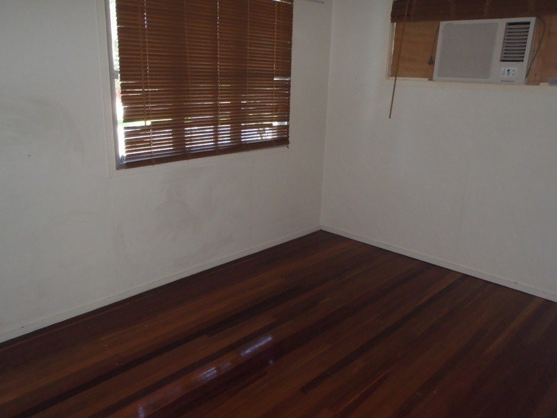 16 Felette street, Leichhardt QLD 4305