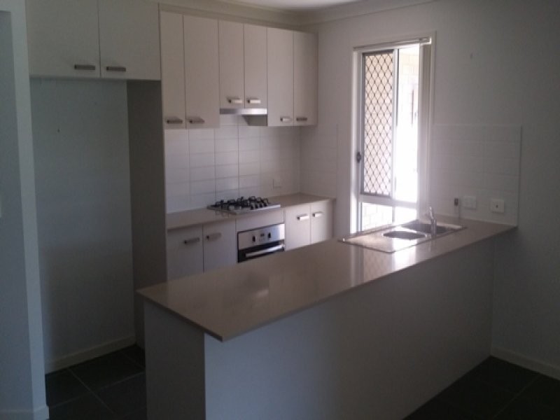 66 Honeywood Drive, Fernvale QLD 4306