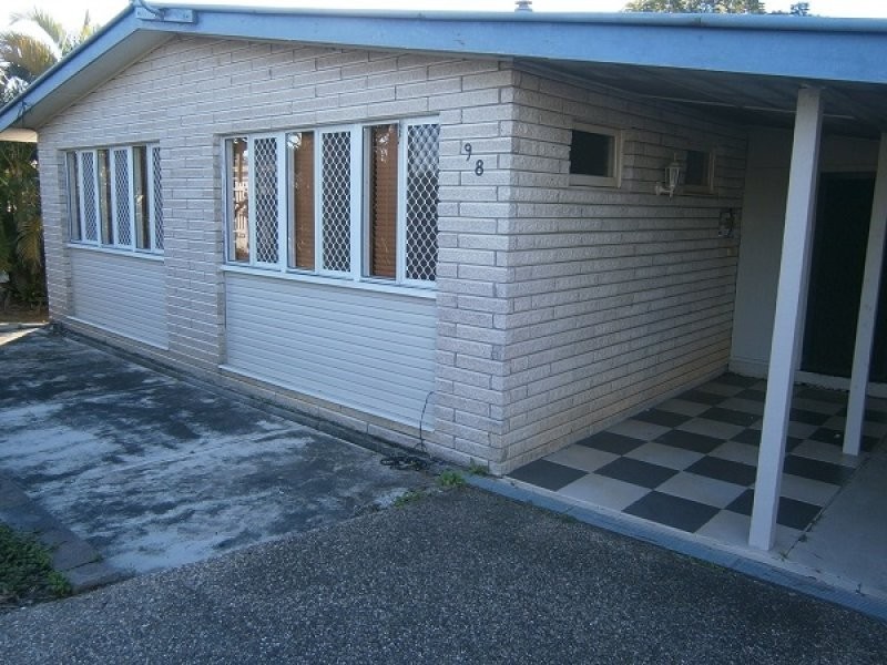 98 Holdsworth Road, North Ipswich QLD 4305