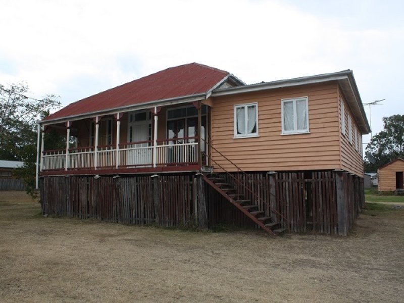 25 Fassifern street, Peak Crossing QLD 4306