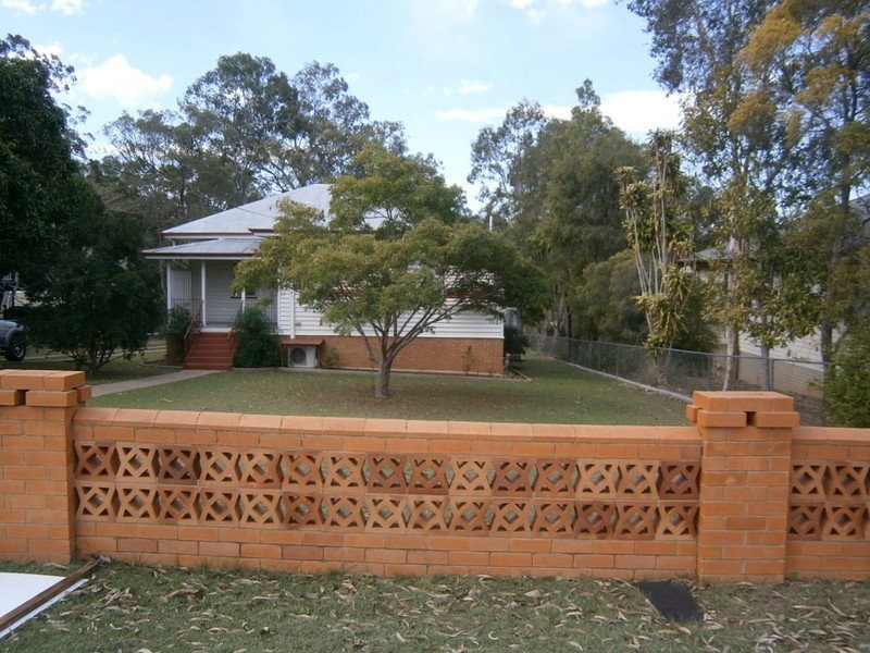 27 Waterworks Road, North Ipswich QLD 4305