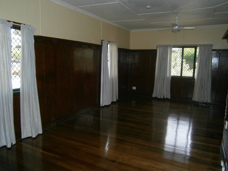 19 Idolwood Street, Eastern Heights QLD 4305