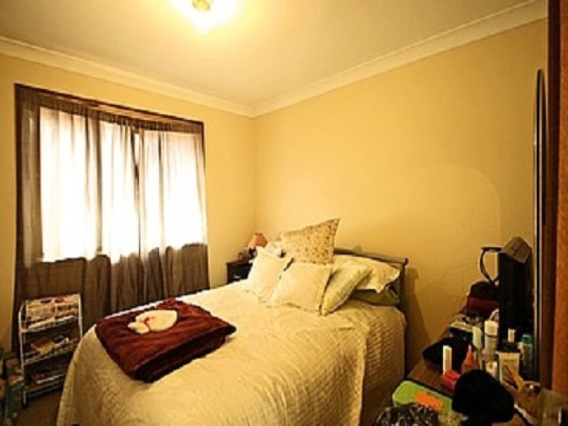 2/25 Cambridge Street, Silkstone QLD 4304