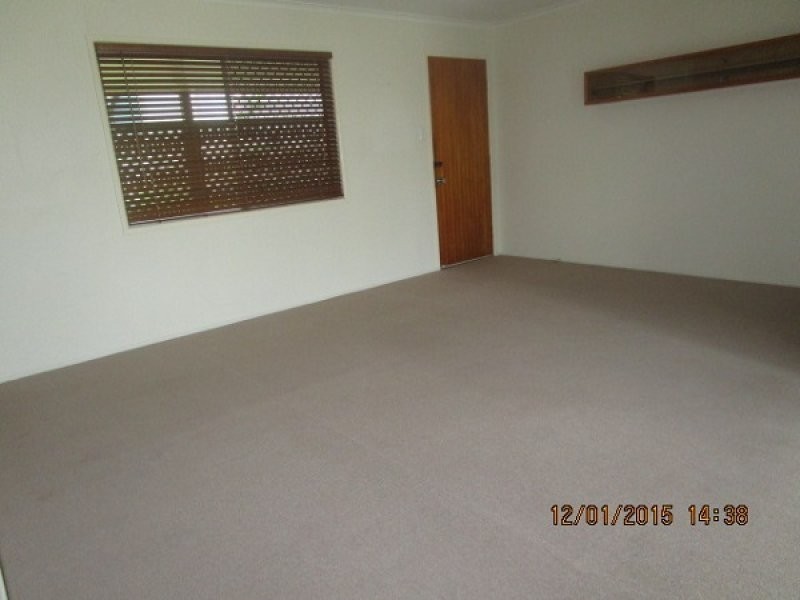 8 Vineyard Street, One Mile QLD 4305