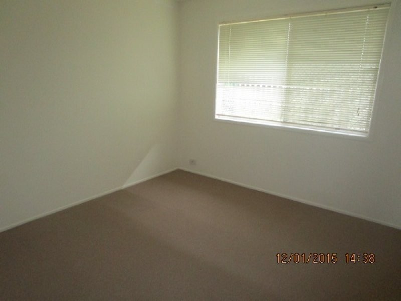 8 Vineyard Street, One Mile QLD 4305