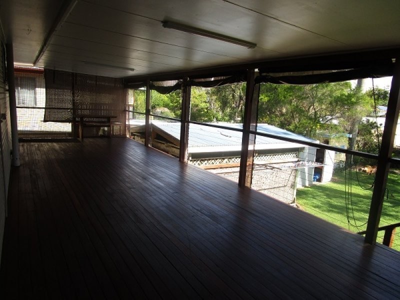 5 Winifred Street, North Booval QLD 4304
