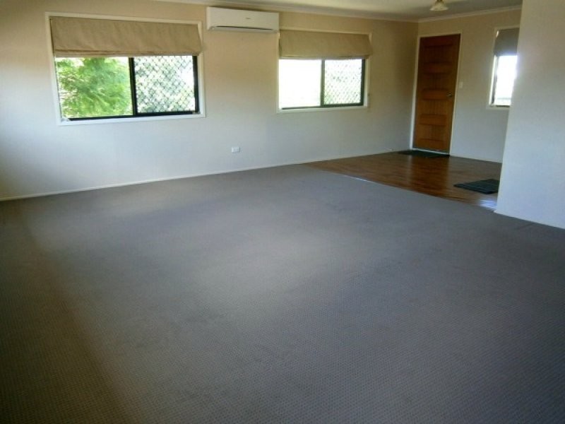 40 Selwyn Street, North Booval QLD 4304