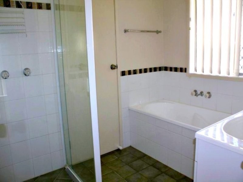 64 Gibbs Avenue, Collingwood Park QLD 4301