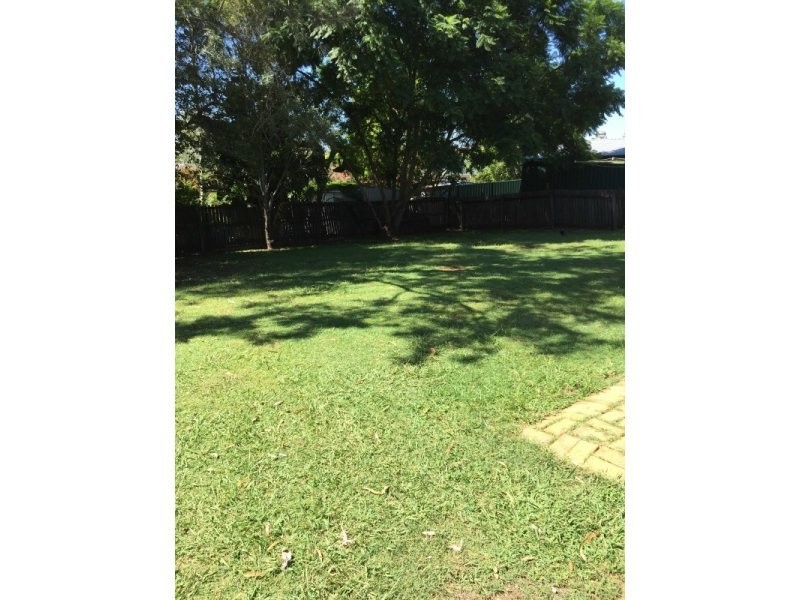 142 Wildey Street, Raceview QLD 4305