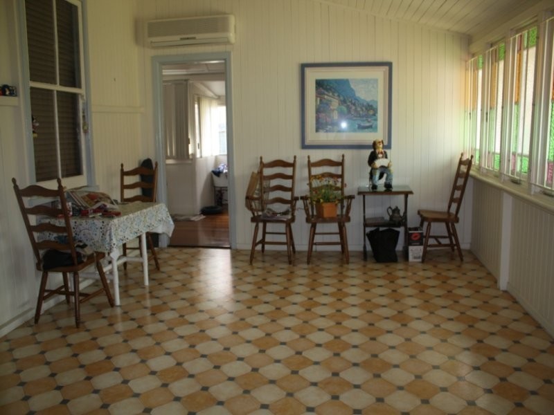 6 Limestone Street, Ipswich QLD 4305