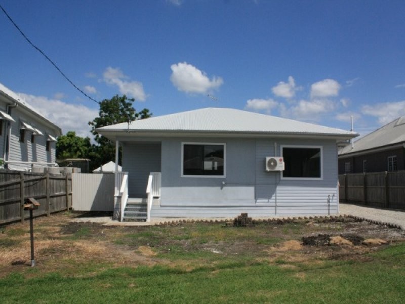 19a Railway Street, Booval QLD 4304