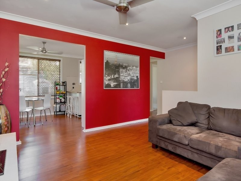 21 Sealy Street, Silkstone QLD 4304