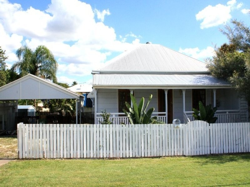 41 Frederick Street, Newtown QLD 4305