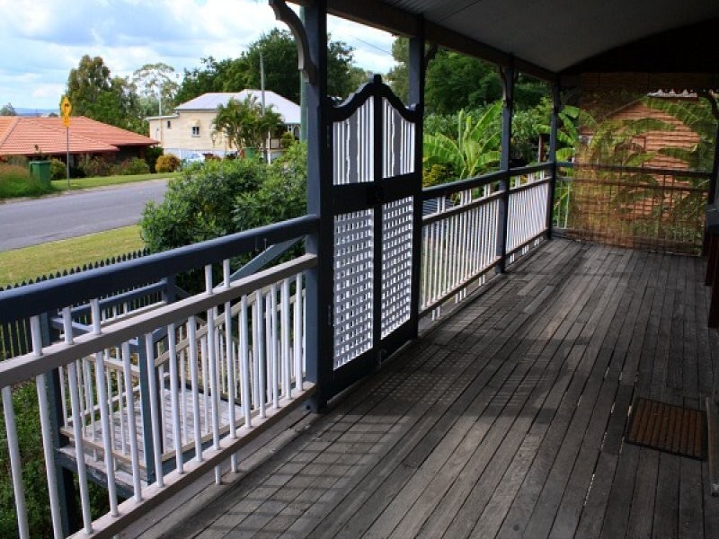 6 Boundary Street, Bundamba QLD 4304