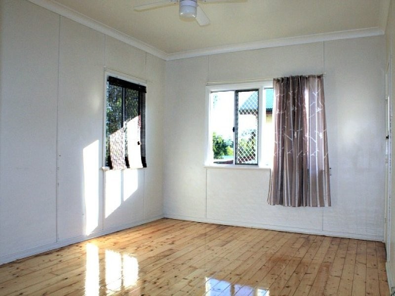 29 Samford Road, Leichhardt QLD 4305
