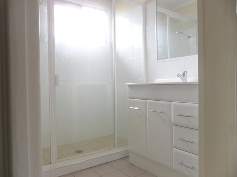 Unit 3/10 Short Street, Ipswich QLD 4305