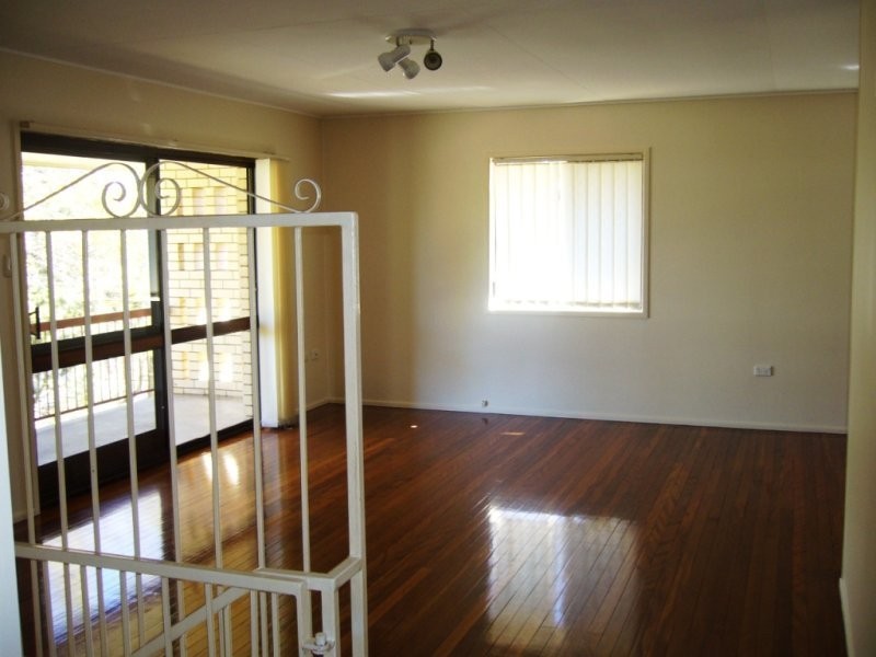 4 Callaghan Street, East Ipswich QLD 4305