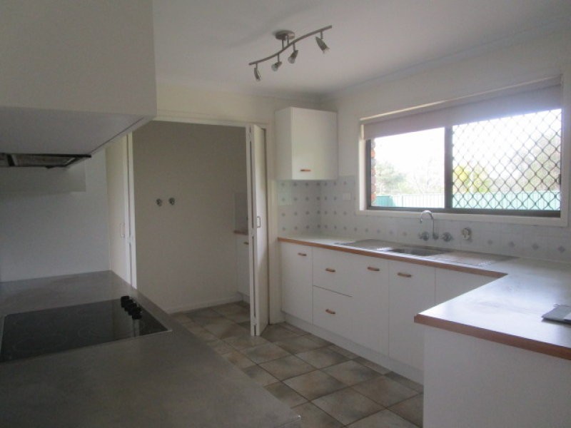 82 Collingwood Drive, Collingwood Park QLD 4301