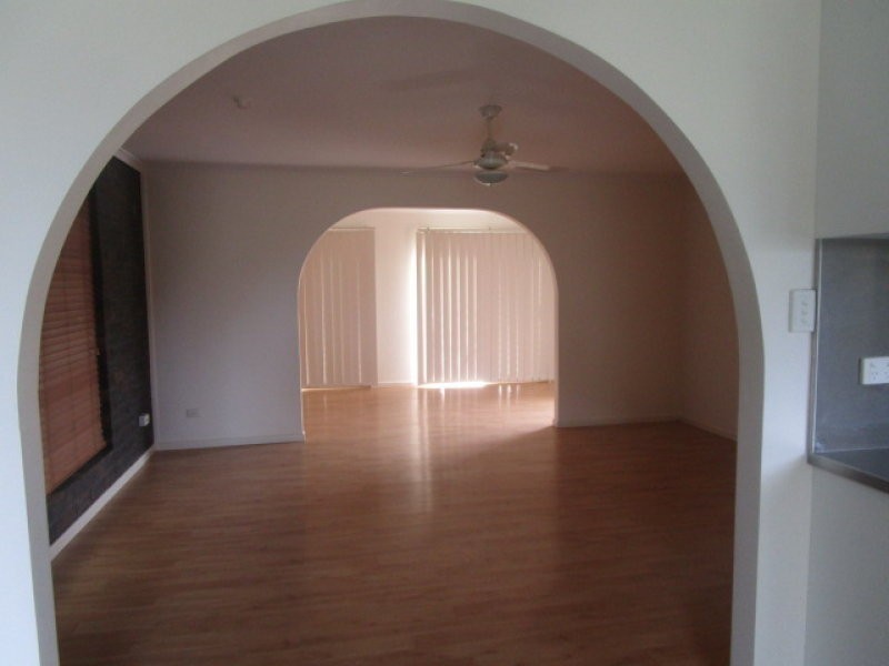 82 Collingwood Drive, Collingwood Park QLD 4301