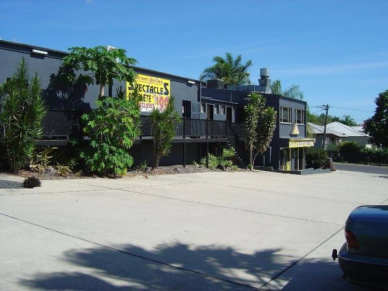 64 Brisbane Road, East Ipswich QLD 4305