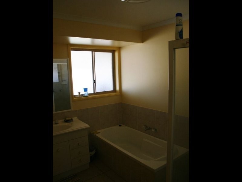 33 Kennedy Road, Wivenhoe Pocket QLD 4306