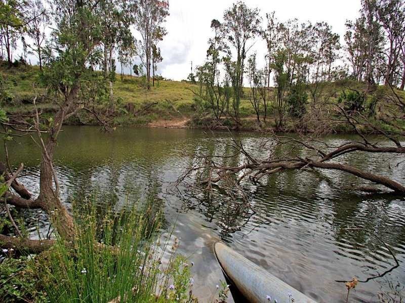 33 Kennedy Road, Wivenhoe Pocket QLD 4306
