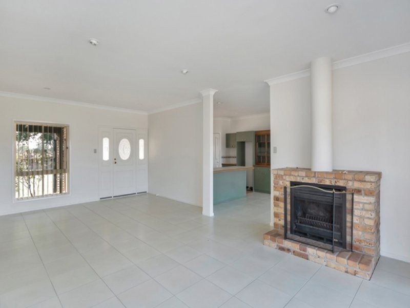 71 Theuerkaufs Road, Fairney View QLD 4306