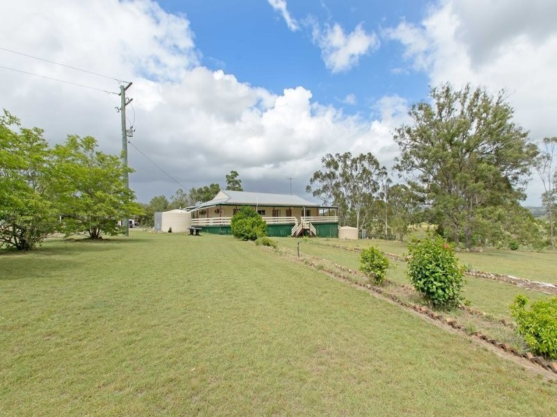 99 Randalls Road, Fairney View QLD 4306