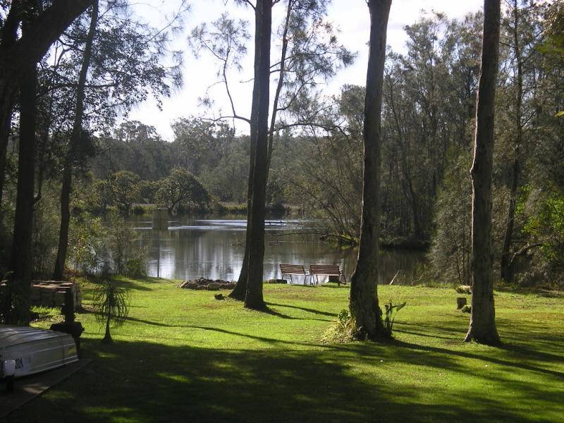 5 Streamside Street, Woollamia NSW 2540