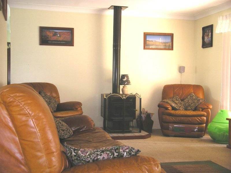 27 Mernie Street, Old Erowal Bay NSW 2540