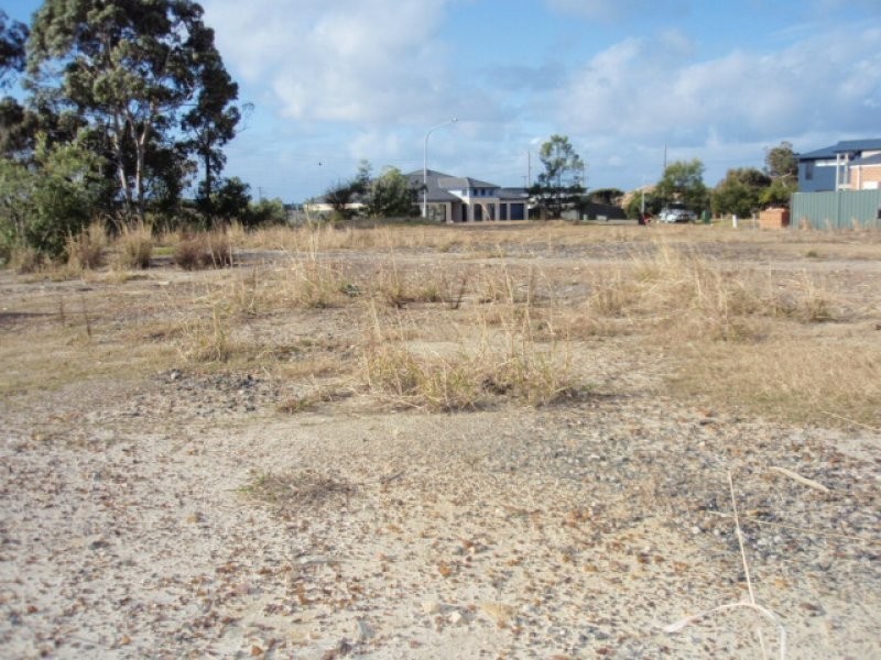 12 Omega Place, Vincentia NSW 2540