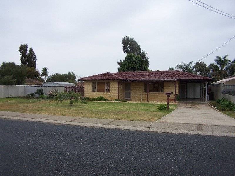 4 Agincourt Drive, Forrestfield WA 6058