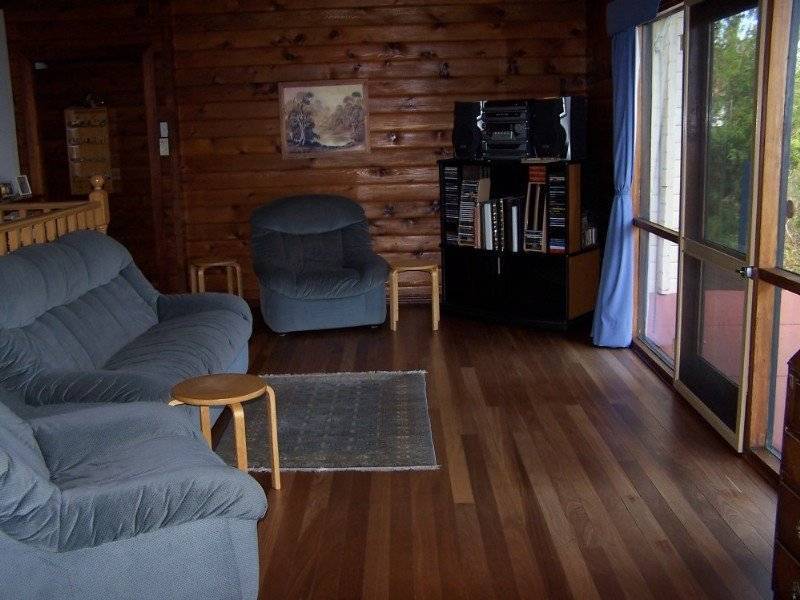 16 Lascelles Parade, Gooseberry Hill WA 6076