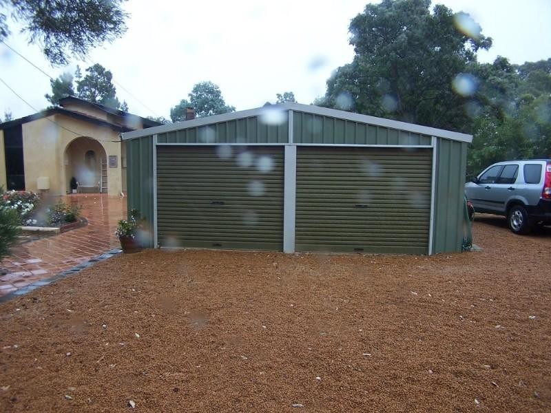 36 Robins Road, Kalamunda WA 6076