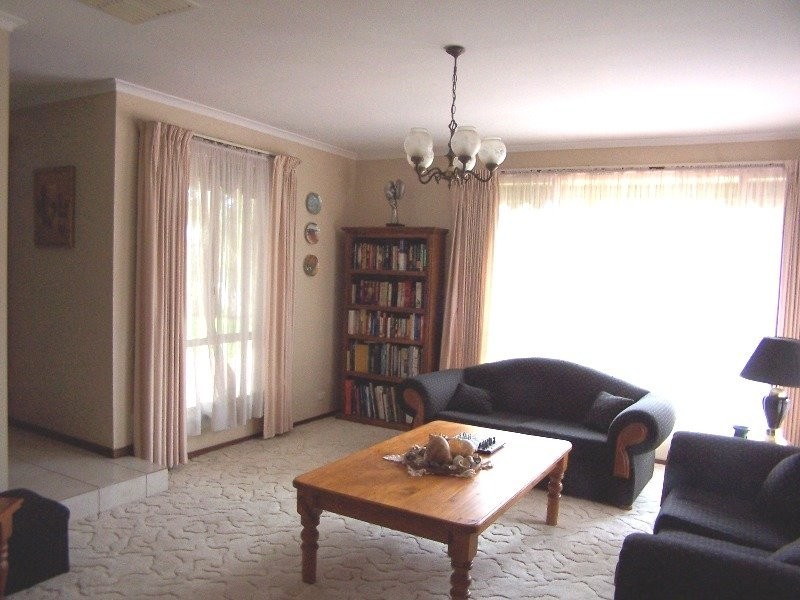 7 Millson Road, Maida Vale WA 6057