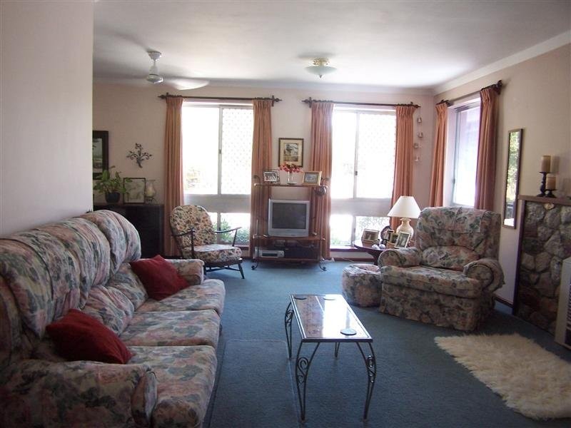 52 Cotherstone Rd, Kalamunda WA 6076