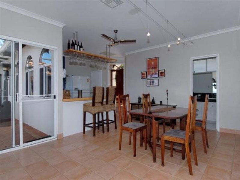 10 Labyrinth Close, Kelmscott WA 6111