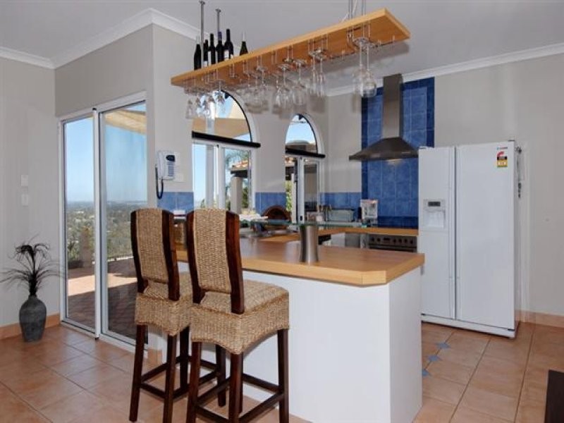 10 Labyrinth Close, Kelmscott WA 6111