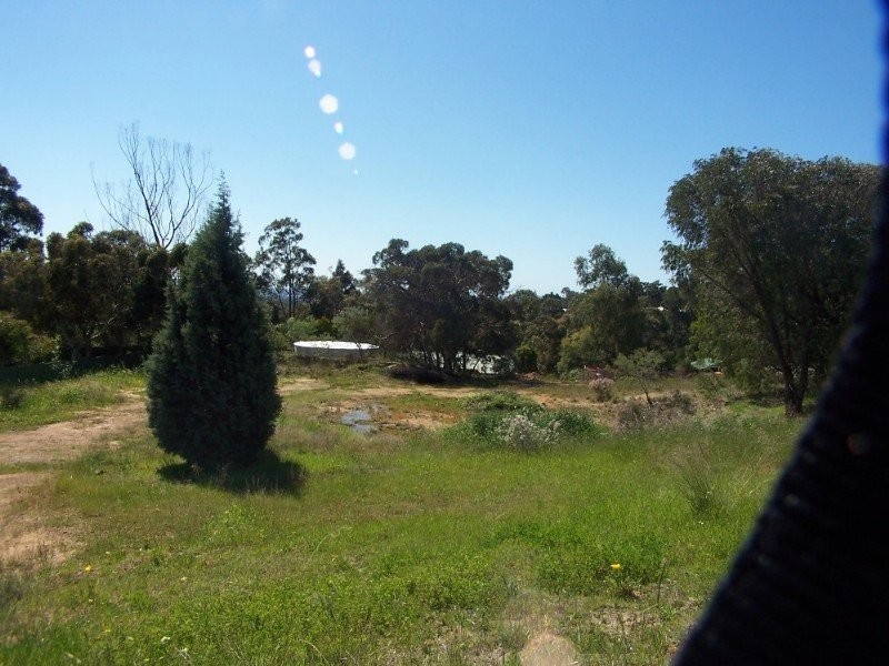 9 Nangana Way, Kalamunda WA 6076